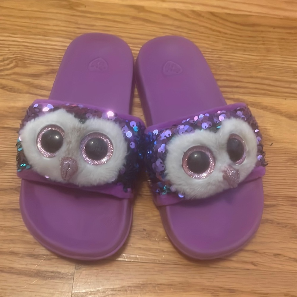 Purple Ty slides. Good condition